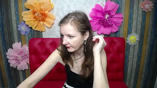 Snapshot of MeganPirs chatting on April 2026 05:18:01 PM MeganPirs online show from April 2026 05:18:01 PM