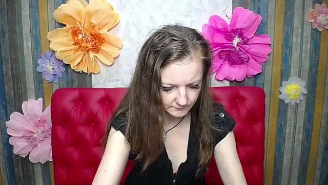 Snapshot of MeganPirs chatting on May 2026 04:04:02 PM MeganPirs online show from May 2026 04:04:02 PM