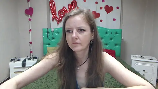 Snapshot of MeganPirs chatting on May 2026 05:09:01 PM MeganPirs online show from May 2026 05:09:01 PM