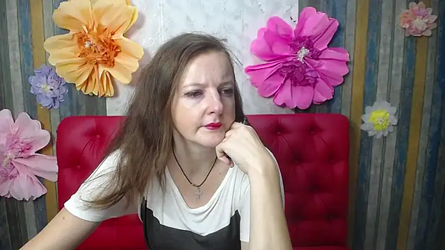 Snapshot of MeganPirs chatting on July 2026 05:01:01 AM MeganPirs online show from July 2026 05:01:01 AM