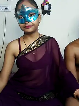 Snapshot of Sweet_Cpl_ chatting on April 2026 11:52:02 PM Sweet Cpl online show from April 2026 11:52:02 PM