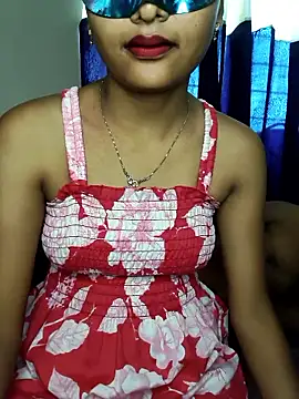 Snapshot of Sweet_Cpl_ chatting on May 2026 03:02:01 AM Sweet Cpl online show from May 2026 03:02:01 AM
