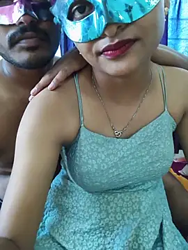 Snapshot of Sweet_Cpl_ chatting on May 2026 04:07:01 AM Sweet Cpl online show from May 2026 04:07:01 AM