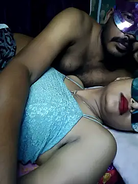 Snapshot of Sweet_Cpl_ chatting on May 2026 03:42:01 PM Sweet Cpl online show from May 2026 03:42:01 PM