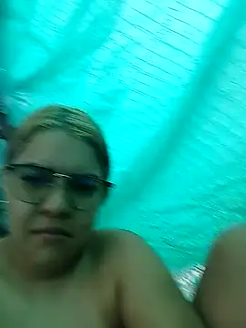 single kitten online show from April 2026 12:14:01 PM