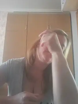 Snapshot of ChristinaYork chatting on June 2026 07:10:01 AM ChristinaYork online show from June 2026 07:10:01 AM