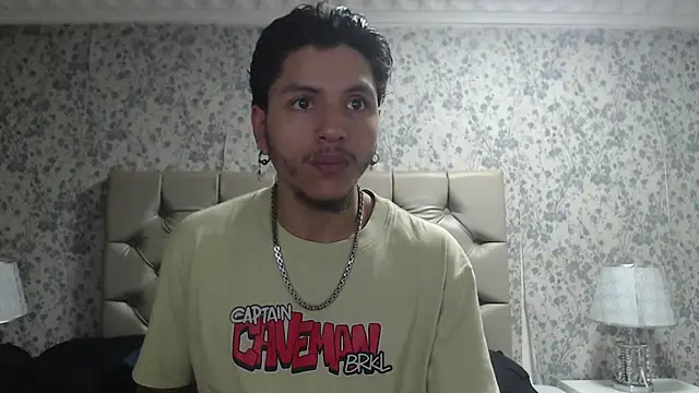 DanteLuxx online show from March 2026 03:32:02 AM