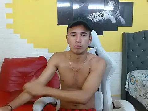 Snapshot of Damondark chatting on March 2026 05:45:01 PM Damondark online show from March 2026 05:45:01 PM