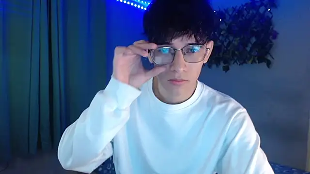 noah millerx online show from April 2026 04:41:01 AM