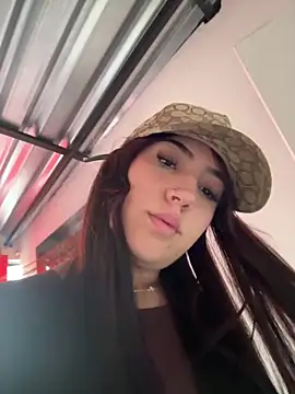 Munequita med44 online show from March 2026 12:11:01 PM