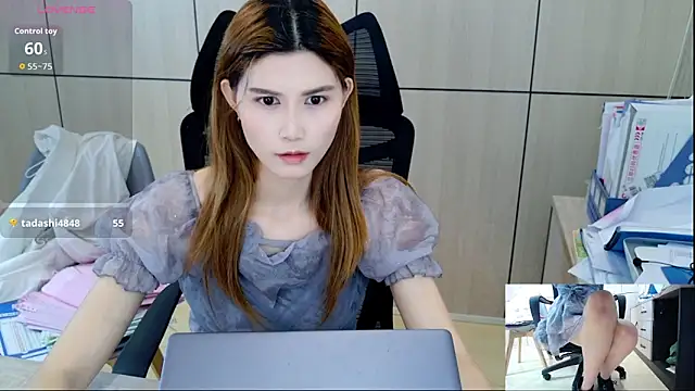 Snapshot of zhen-68 chatting on May 2026 01:11:01 AM zhen-68 online show from May 2026 01:11:01 AM