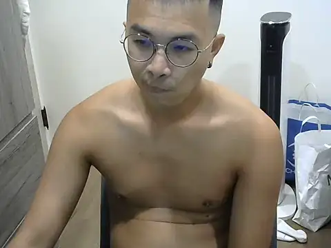 silverwolfwoof online show from July 2026 08:06:01 AM