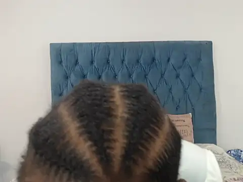 Snapshot of CooperHott chatting on February 2026 10:04:01 AM CooperHott online show from February 2026 10:04:01 AM