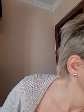 LunaBlaise online show from March 2026 08:42:02 AM