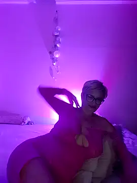 LunaBlaise online show from June 2026 07:49:02 PM