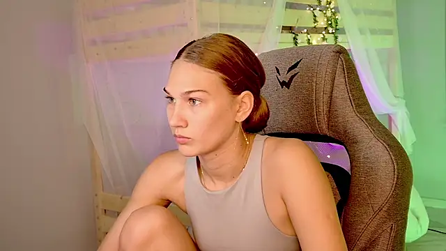 Sweet Emilya online show from July 2026 08:30:02 AM