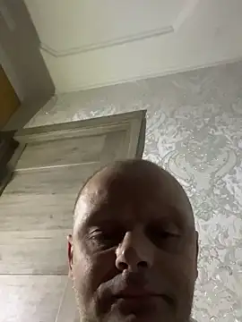 Alesio Alesio online show from April 2026 08:32:01 PM