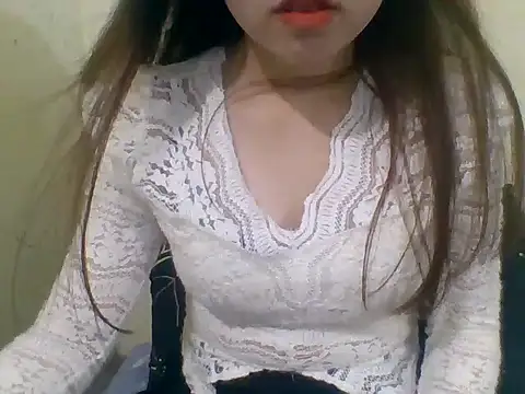 kiraa-007 online show from April 2026 02:03:02 PM