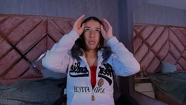 Snapshot of LilyRossi_ chatting on April 2026 12:53:02 PM LilyRossi online show from April 2026 12:53:02 PM