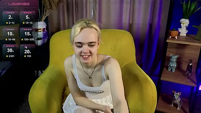 Bambi Bloom online show from March 2026 06:08:01 AM