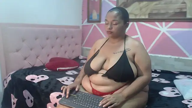 Doll rihana online show from May 2026 01:25:02 AM