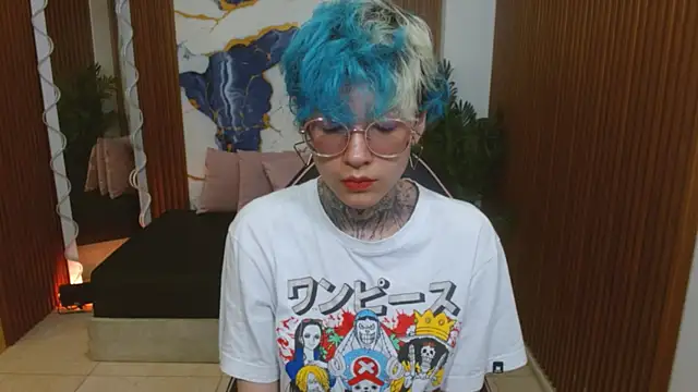 Lyra tay online show from April 2026 08:26:01 PM