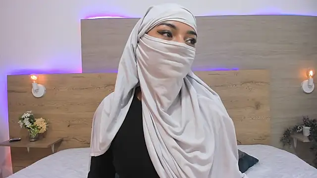  jennaa online show from February 2026 08:10:01 PM