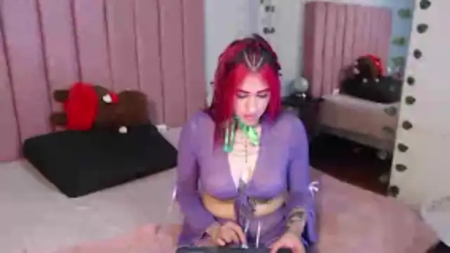 SaraLjordad online show from May 2026 07:22:02 PM
