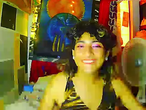 RAMONA TIJERAX online show from July 2026 09:10:01 PM