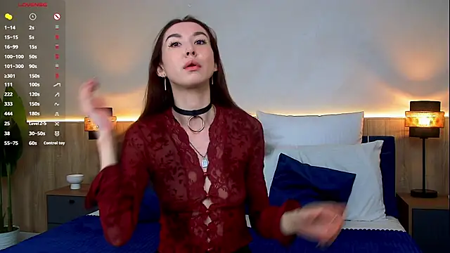 Snapshot of EmilyGray__ chatting on May 2026 07:24:01 AM EmilyGray online show from May 2026 07:24:01 AM