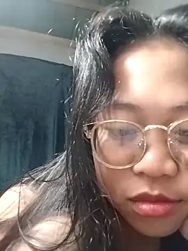 Snapshot of angelpinay44 chatting on March 2026 03:17:01 PM angelpinay44 online show from March 2026 03:17:01 PM