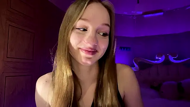 Anika Socutehe online show from March 2026 04:24:02 PM