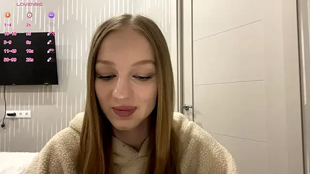 Anika Socutehe online show from May 2026 08:07:01 PM