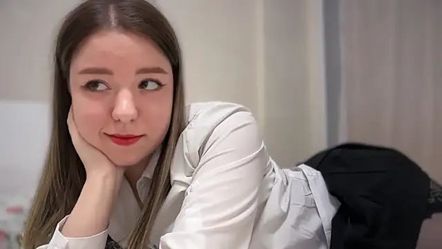 Snapshot of SmoggyWeek chatting on March 2026 11:45:02 AM SmoggyWeek online show from March 2026 11:45:02 AM