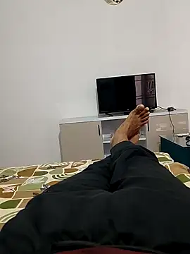 shybullggn online show from May 2026 06:52:01 AM