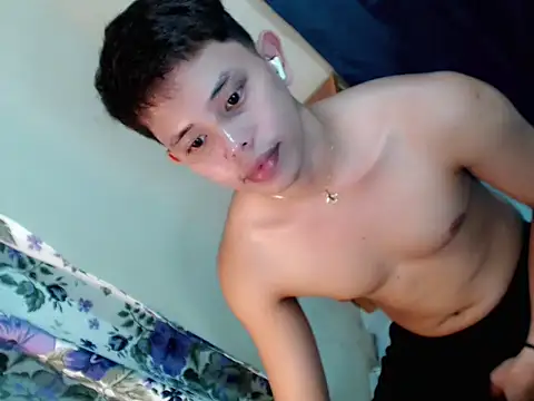 Snapshot of Baby_Maxxx chatting on July 2026 08:19:02 AM Baby Maxxx online show from July 2026 08:19:02 AM