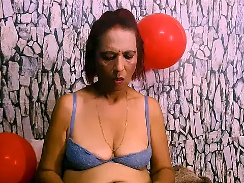 Snapshot of Hot_queen58 chatting on March 2026 10:52:01 AM Hot queen58 online show from March 2026 10:52:01 AM