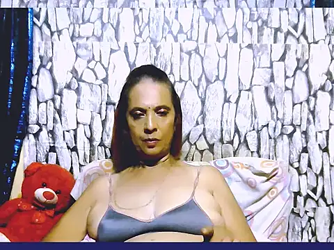 Snapshot of Hot_queen58 chatting on April 2026 09:39:33 PM Hot queen58 online show from April 2026 09:39:33 PM