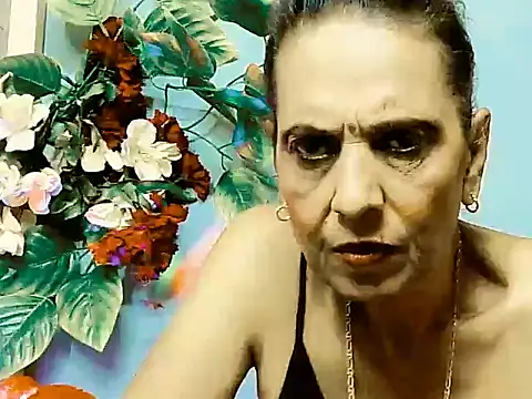 Snapshot of Hot_queen58 chatting on May 2026 05:52:01 PM Hot queen58 online show from May 2026 05:52:01 PM