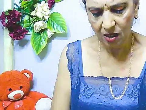 Snapshot of Hot_queen58 chatting on June 2026 04:13:01 PM Hot queen58 online show from June 2026 04:13:01 PM