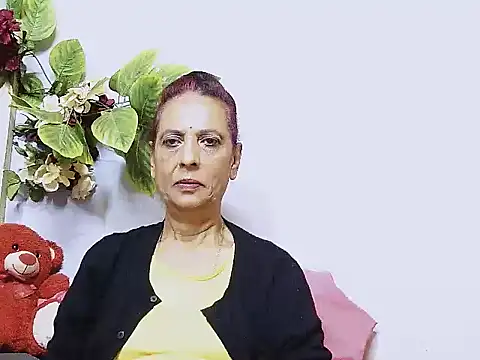 Snapshot of Hot_queen58 chatting on July 2026 05:45:02 AM Hot queen58 online show from July 2026 05:45:02 AM
