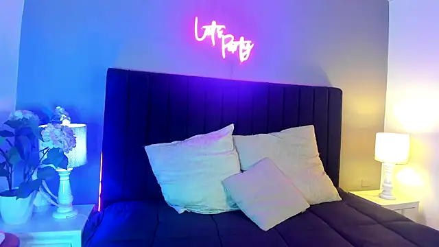 scarlett leex  online show from April 2026 04:24:02 AM