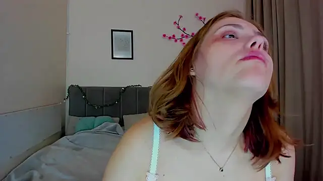 DellaRows online show from March 2026 06:38:02 AM