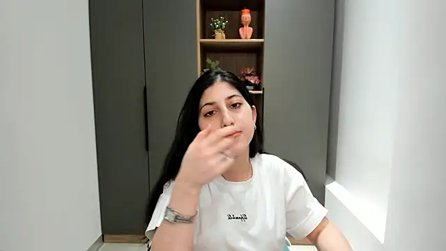 KatinaArds online show from March 2026 09:05:01 AM