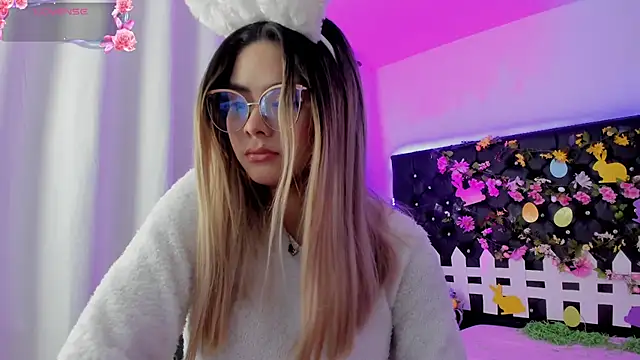 Sharon Storm online show from April 2026 02:40:01 PM