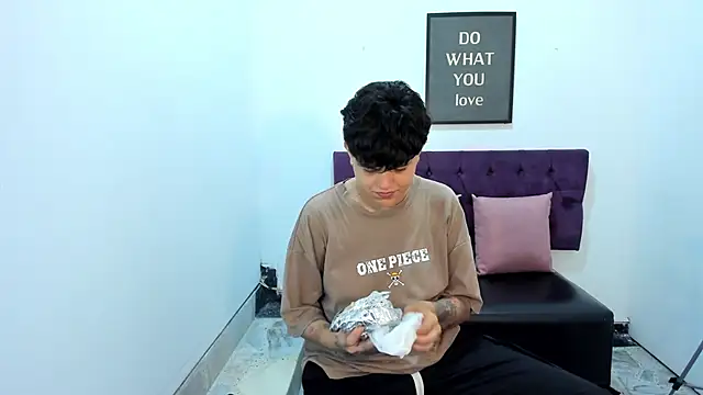 TomBoy Natali online show from March 2026 01:16:02 PM