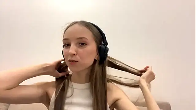 Snapshot of NovaXP chatting on March 2026 02:12:02 PM NovaXP online show from March 2026 02:12:02 PM