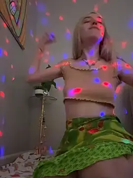 Rainsworld420 online show from April 2026 05:45:02 AM