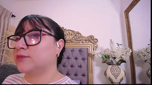 AllyRoux online show from June 2026 05:36:02 PM