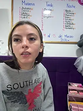   Nahomy online show from March 2026 11:49:02 AM